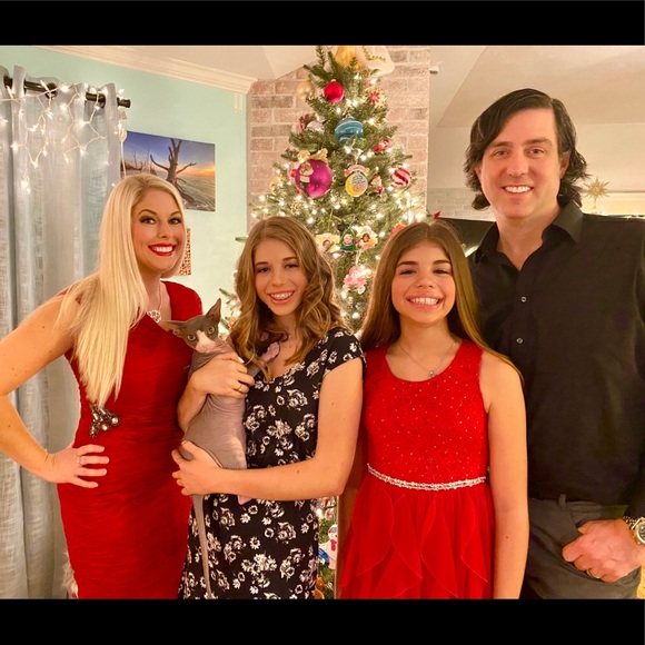 Meet your Posher, Emily - Picture 8 of 8